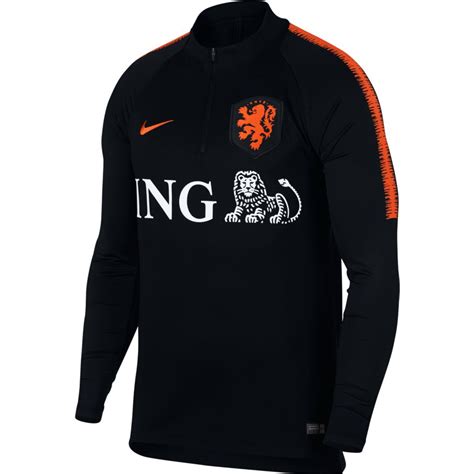 nike elftal trainingspak 2019|Nederlands Elftal draagt zwart trainingspak gedurende .